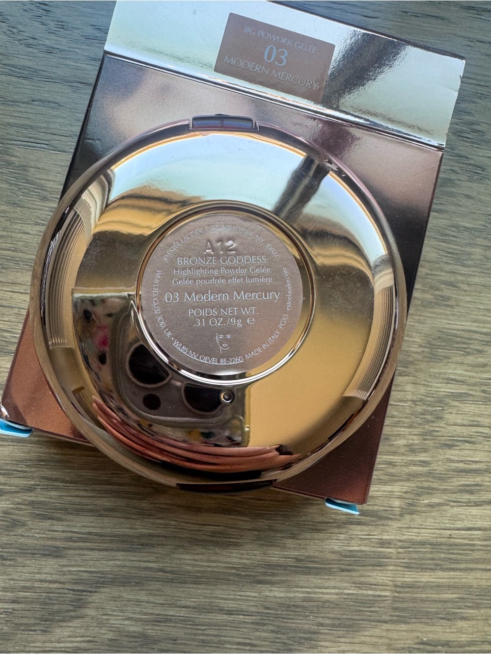 Estée Lauder Bronze Goddess Highlighting Powder Gelee in shade 03 Modern Mercury - Picture 2 of 4